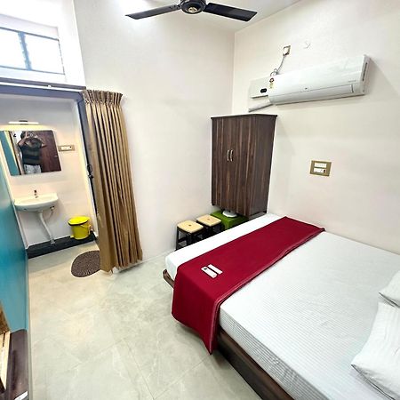 Om Lingeswaran Home Stay Tiruvannāmalai Eksteriør billede