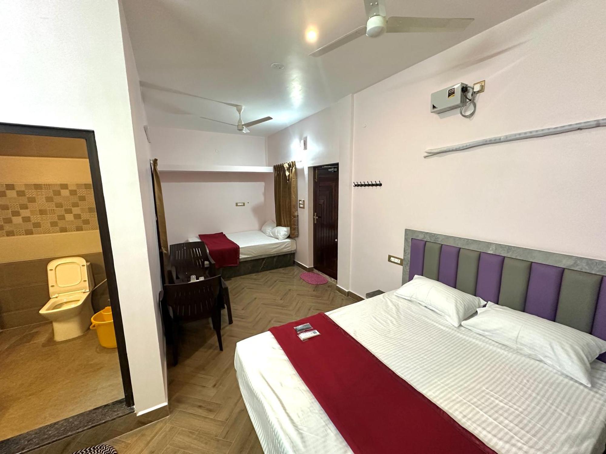Om Lingeswaran Home Stay Tiruvannāmalai Eksteriør billede